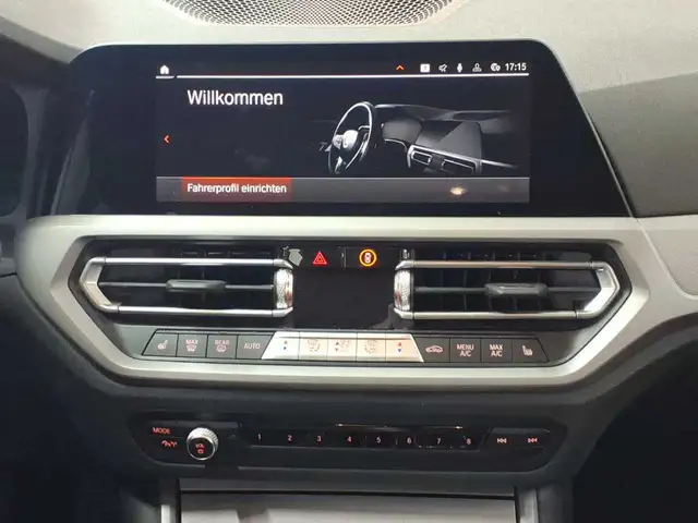 BMW 3 Series view 6