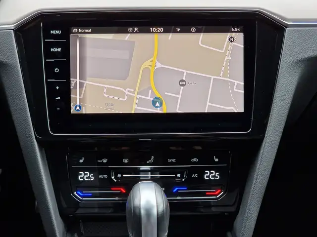 Volkswagen Passat view 13