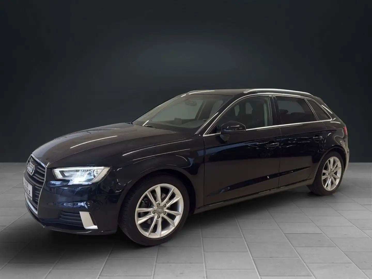 Audi A3 30 TFSI sport SHZ KLIMAAUTOMATIK Zwart - 2