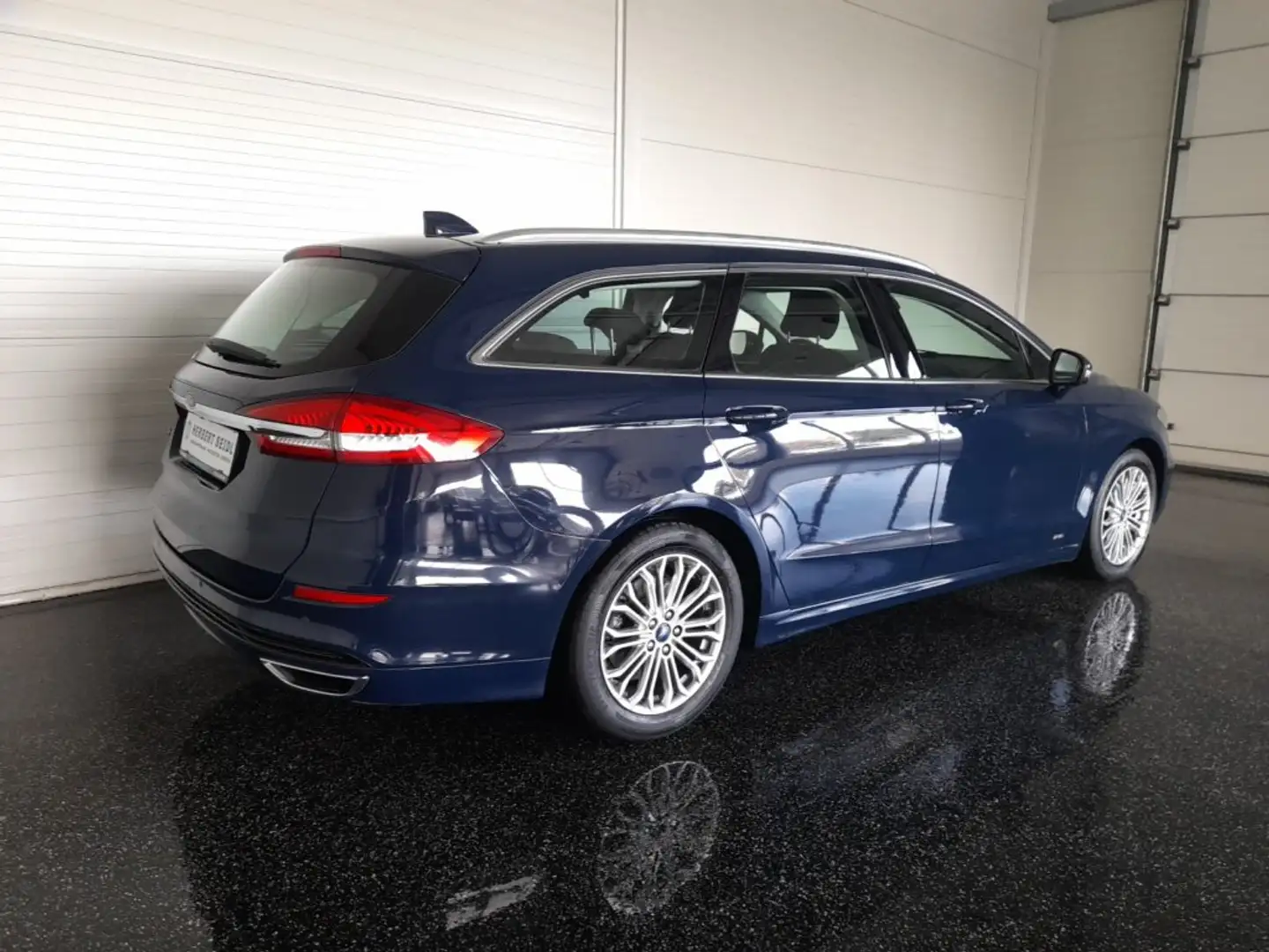 Ford Mondeo Turnier TITANIUM 2,0 EcoBlue 4x4 Aut *LED / NAVI / TEMPOMAT / 2-ZONEN-KLIMA / SITZHZG / SPURHALTEASSIST* Blau - 2