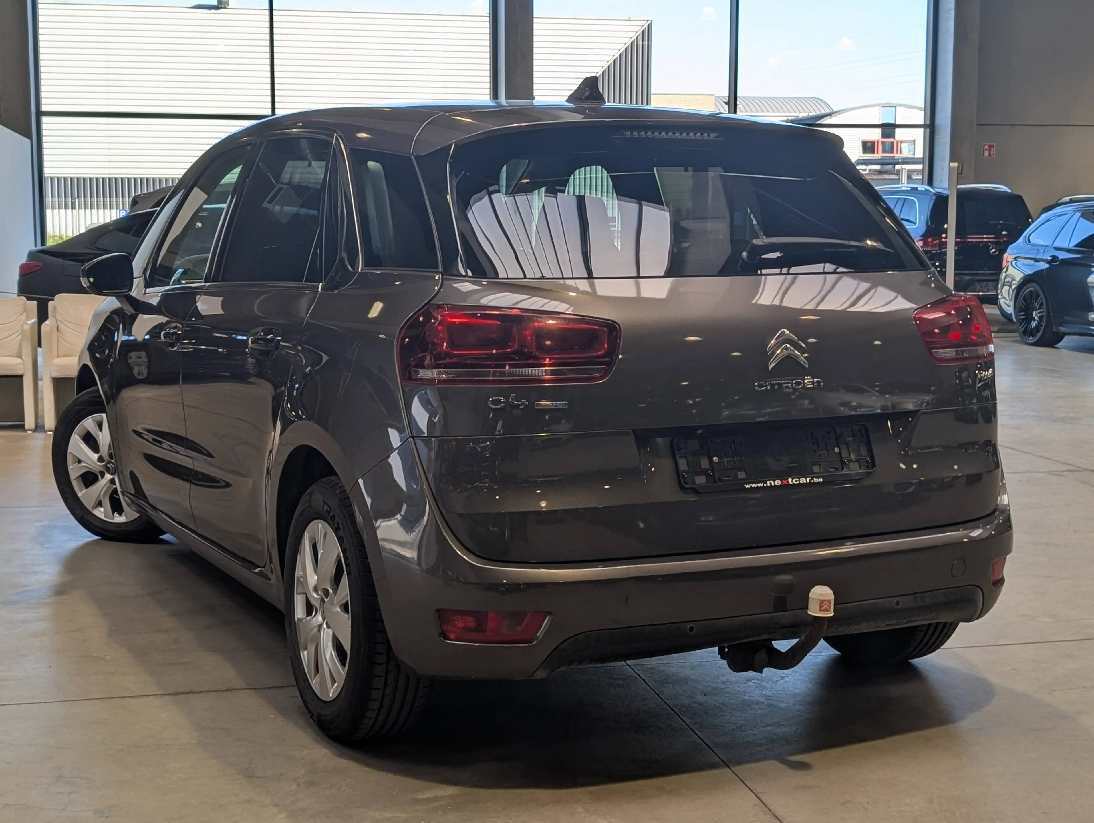 Citroen C4 Picasso 1.6BlueHDi *GPS-PARKING-CRUISE-BLUETOOTH* — photo 4