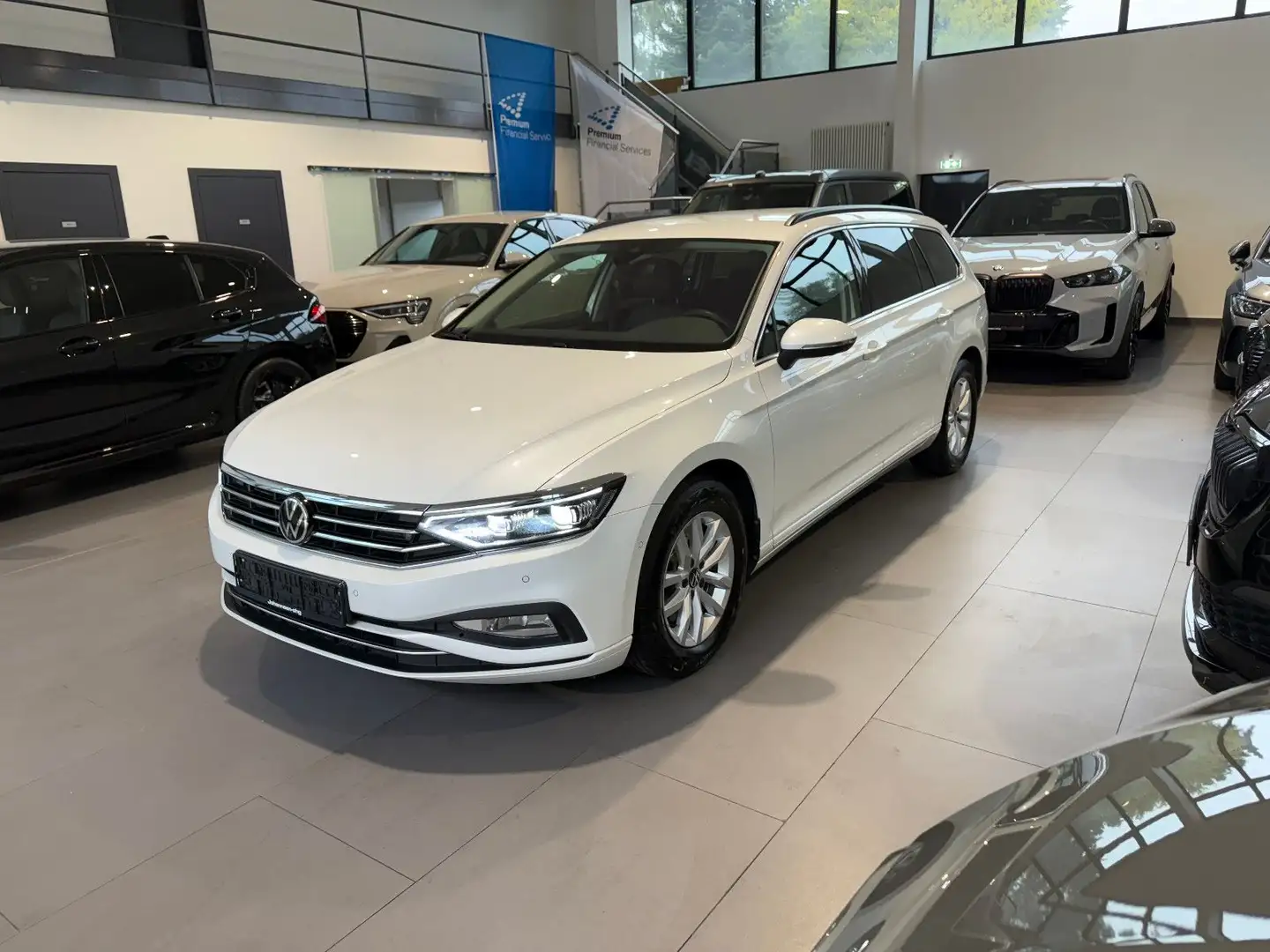 Volkswagen Passat Variant Passat Business 2.0 TDI DSG AID/MATRIX/STHZ/AHK Weiß - 1