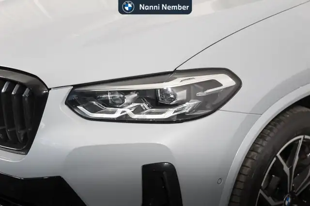 BMW X3 view 5