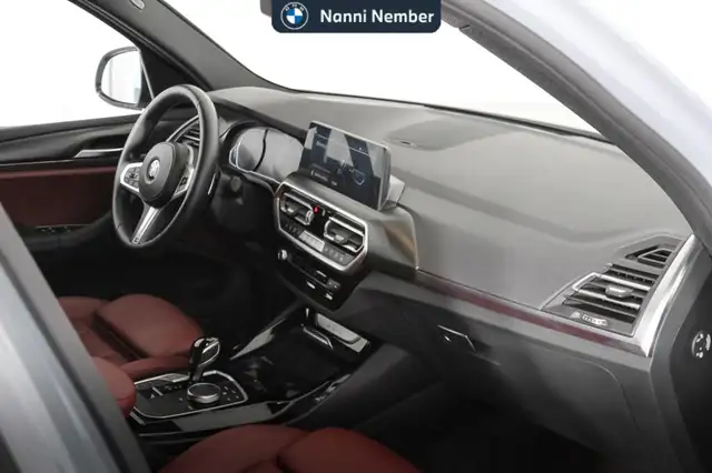 BMW X3 view 8