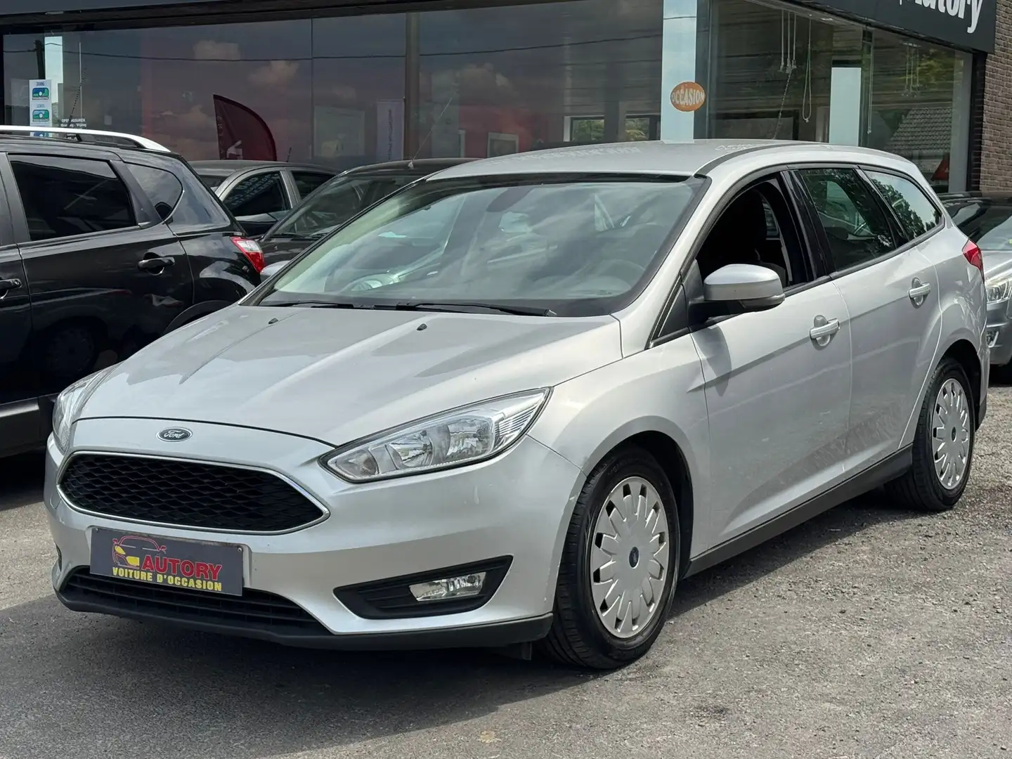 Ford Focus 1.5 TDCi ECOnetic Business Edition Gris - 2