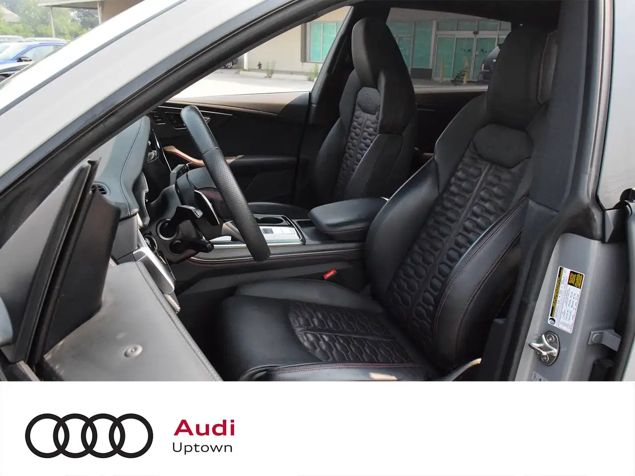 Audi RS Q8 photo Audi RS Q8