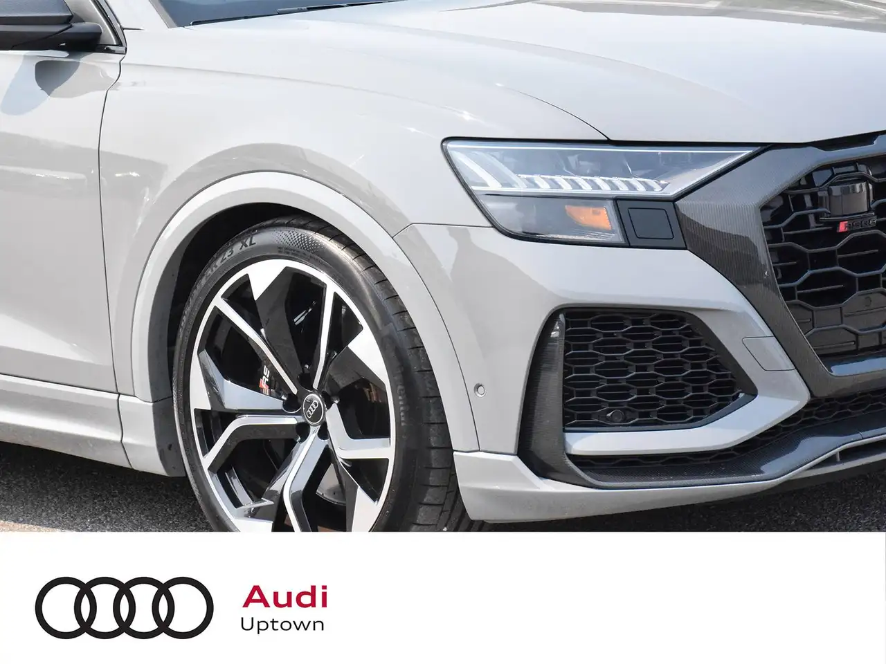 Audi RS Q8 photo Audi RS Q8