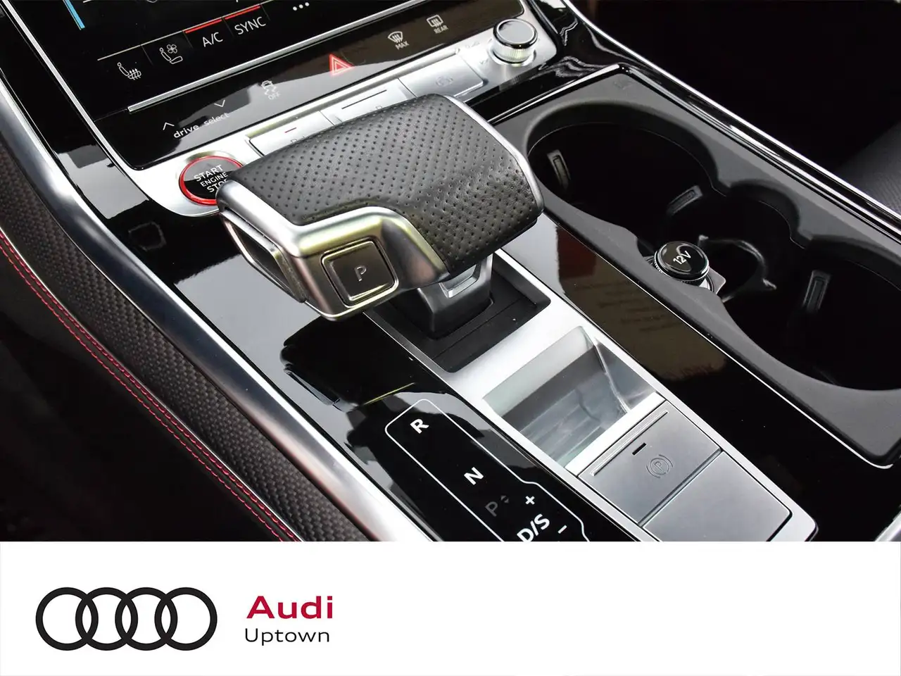 Audi RS Q8 photo Audi RS Q8