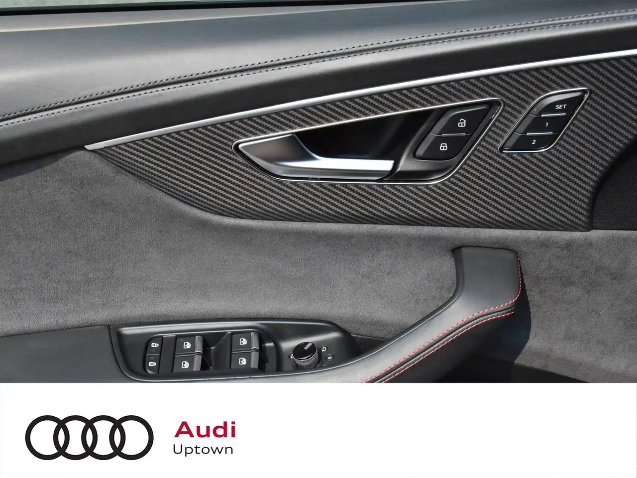 Audi RS Q8 photo Audi RS Q8