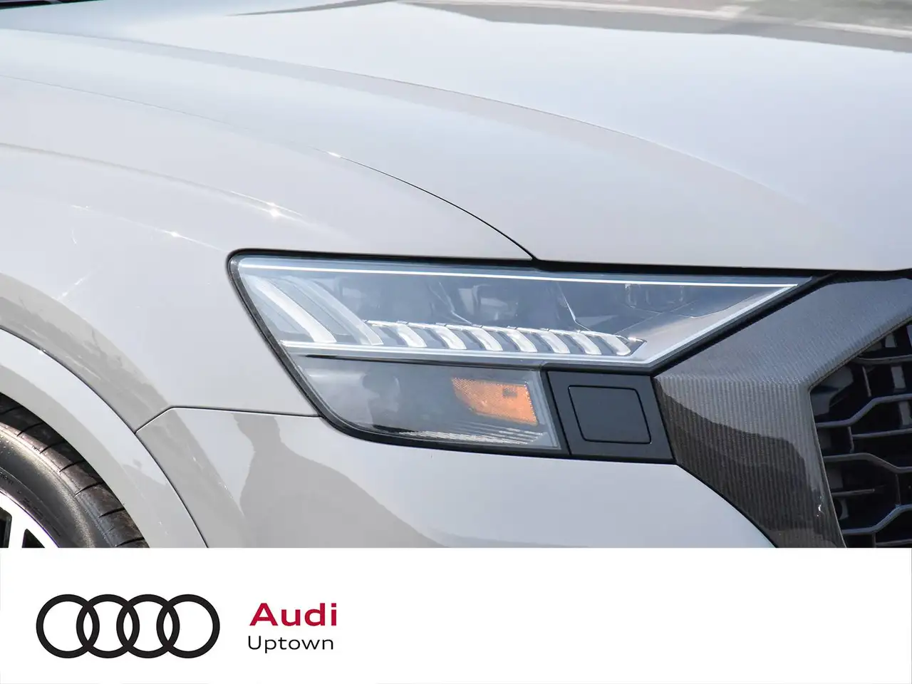 Audi RS Q8 photo Audi RS Q8