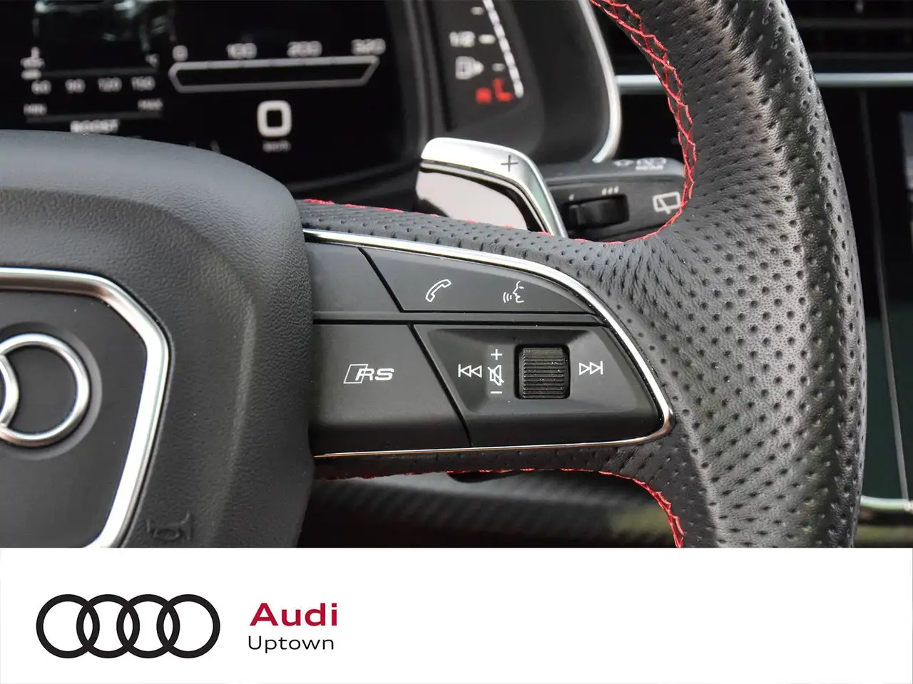 Audi RS Q8 photo Audi RS Q8