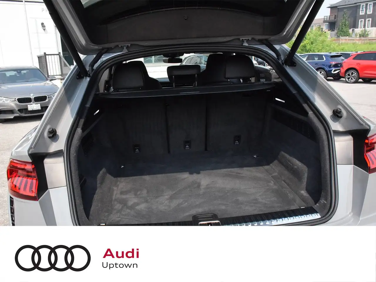 Audi RS Q8 photo Audi RS Q8