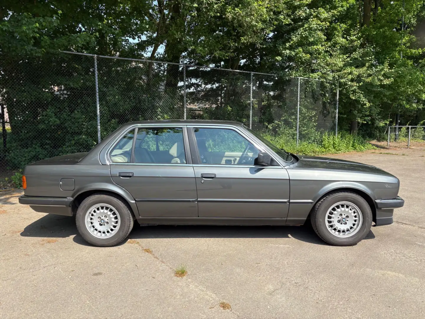 BMW 320 3-serie 320i, in prima staat, automaat, schuifdak, Grey - 2