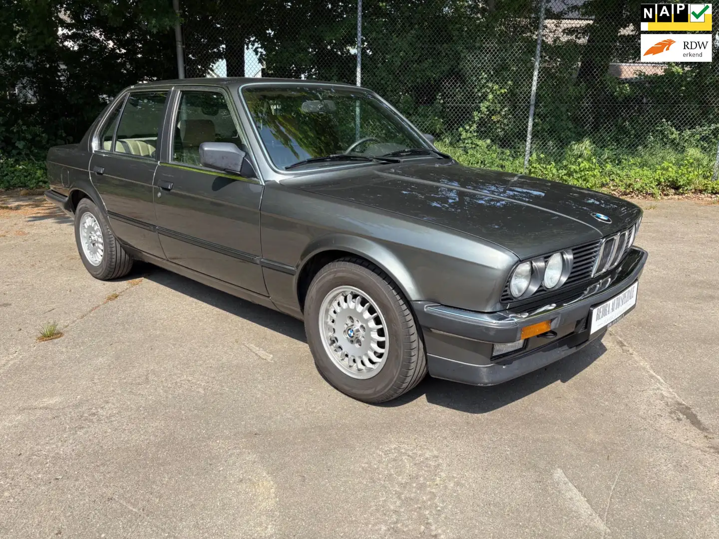 BMW 320 3-serie 320i, in prima staat, automaat, schuifdak, Grey - 1