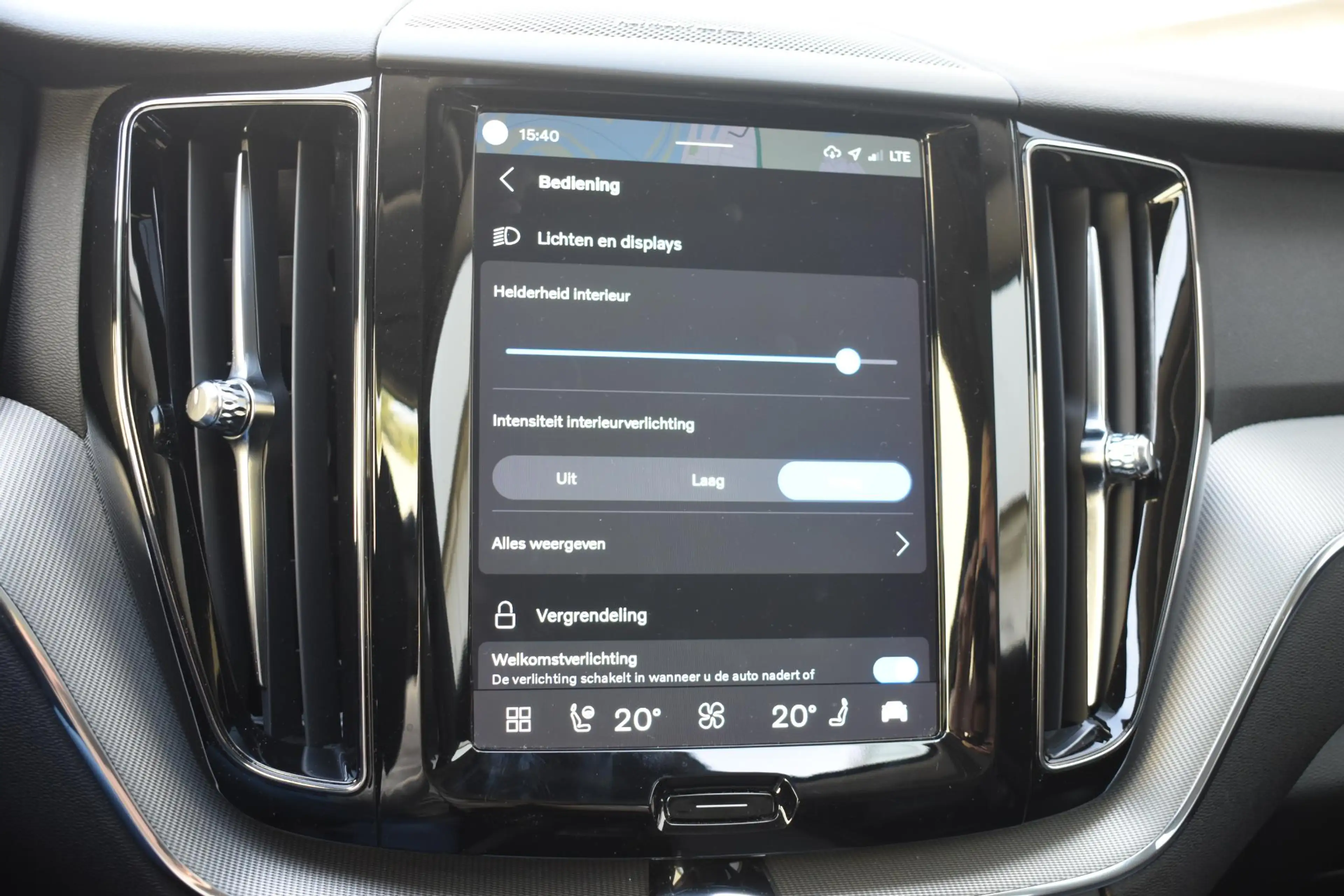 Volvo XC60 T6 350PK Plug-in hybrid AWD Plus Bright / Adaptive — photo 35