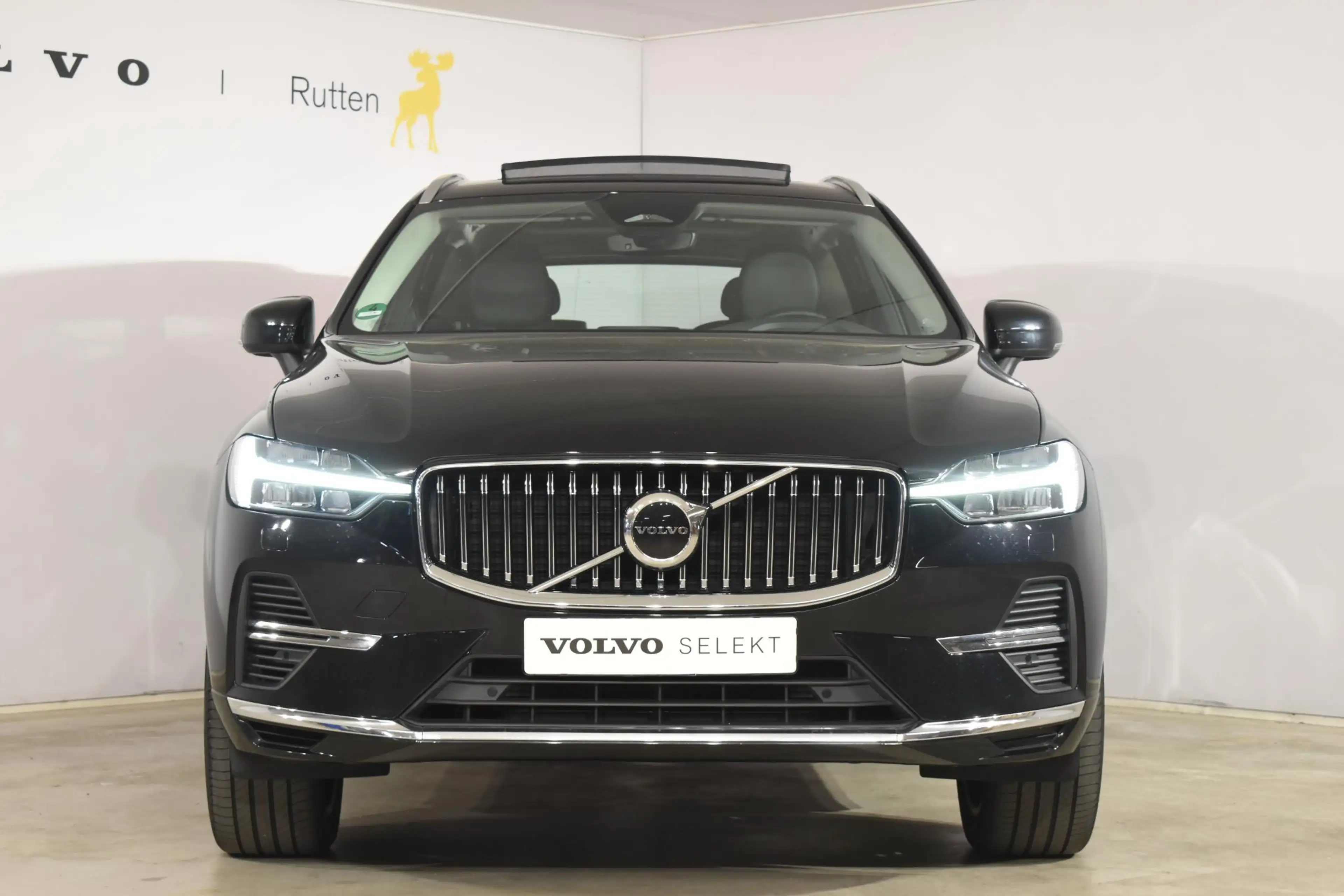 Volvo XC60 T6 350PK Plug-in hybrid AWD Plus Bright / Adaptive — photo 12