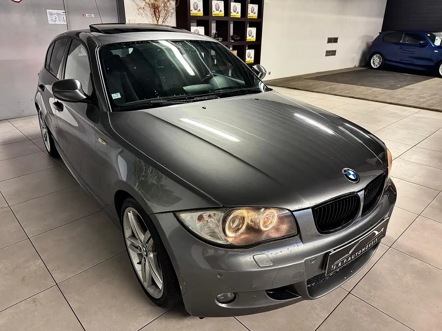 BMW 120 120d 177 ch Sport Design A Grey - 1