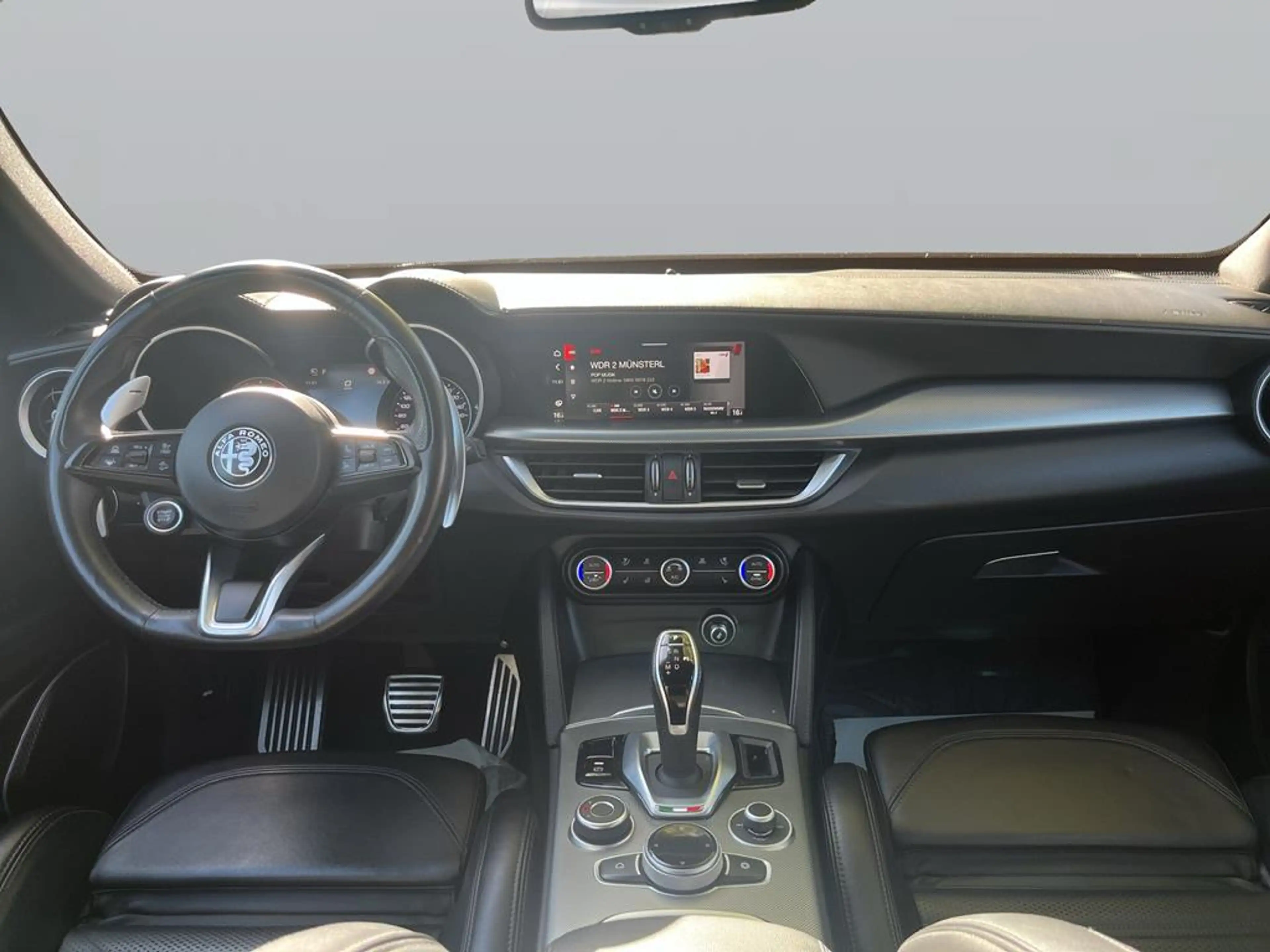 Alfa Romeo Stelvio (630) Veloce Q4 — photo 12
