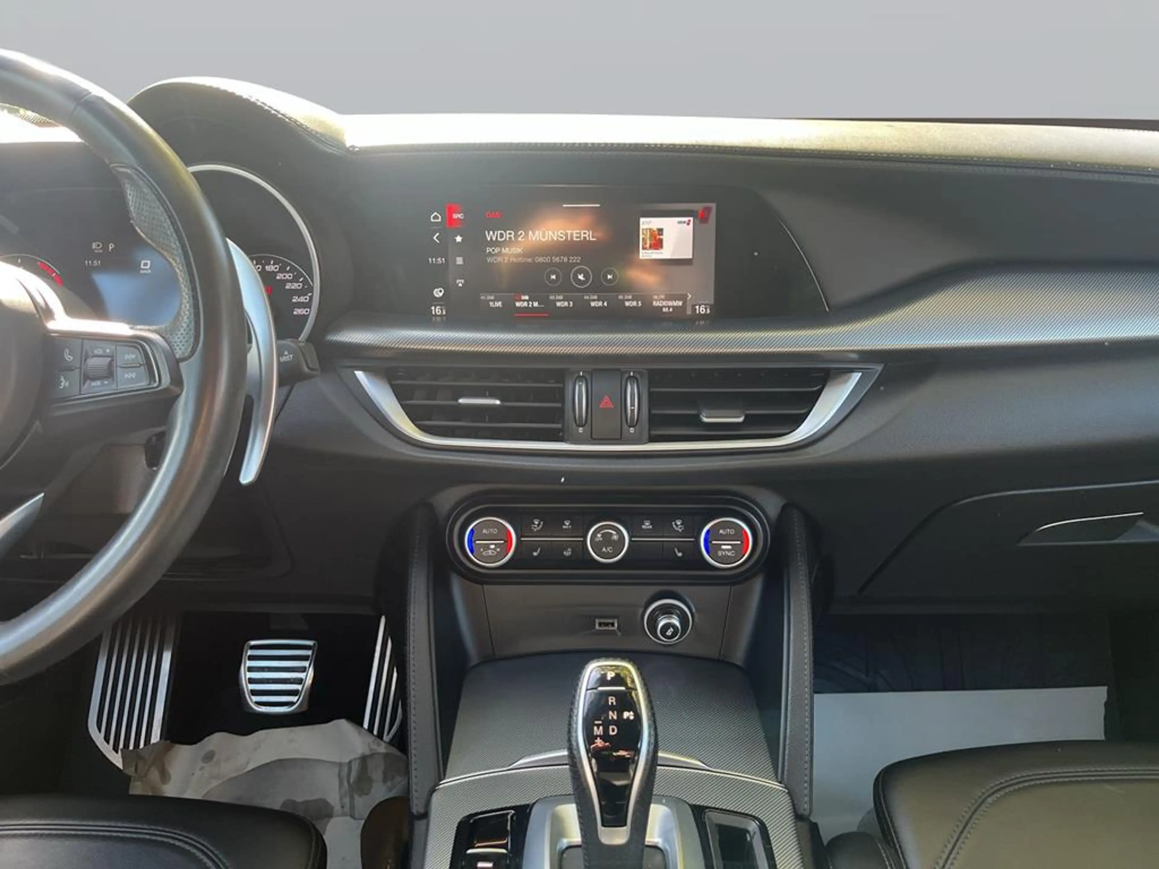 Alfa Romeo Stelvio (630) Veloce Q4 — photo 14