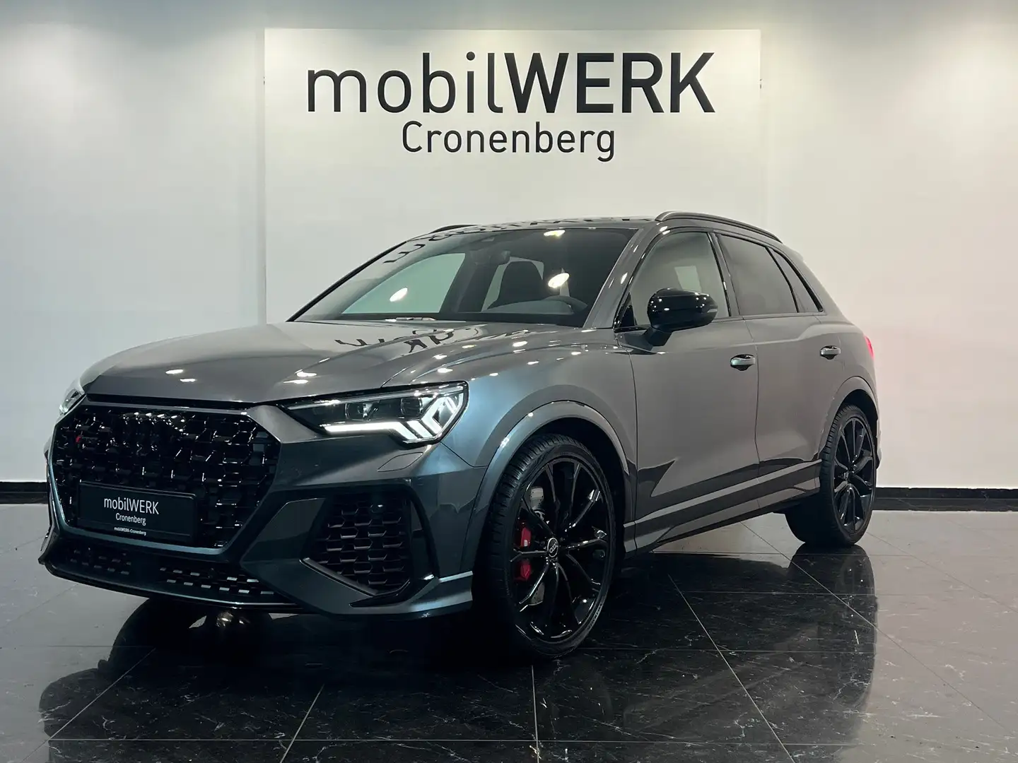 Audi RS Q3 PANO Matrix RS-AGA RS-Sitze AHK 280 km h Grau - 1