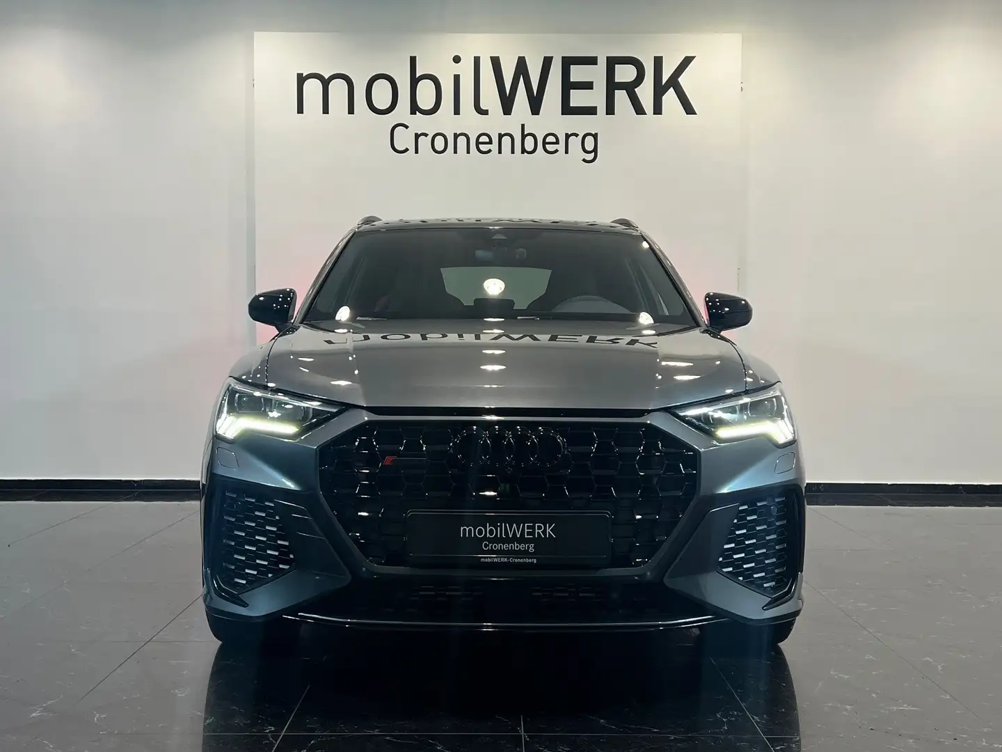 Audi RS Q3 PANO Matrix RS-AGA RS-Sitze AHK 280 km h Grau - 2