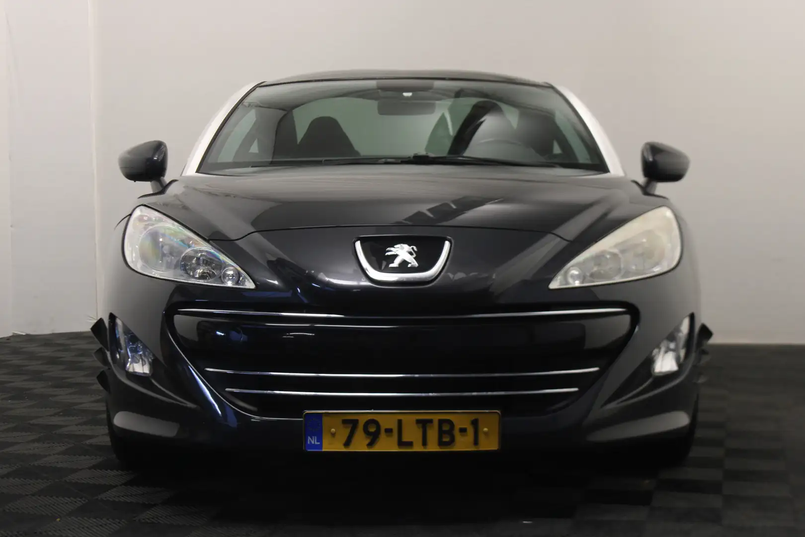 Peugeot RCZ 1.6 THP Grau - 2