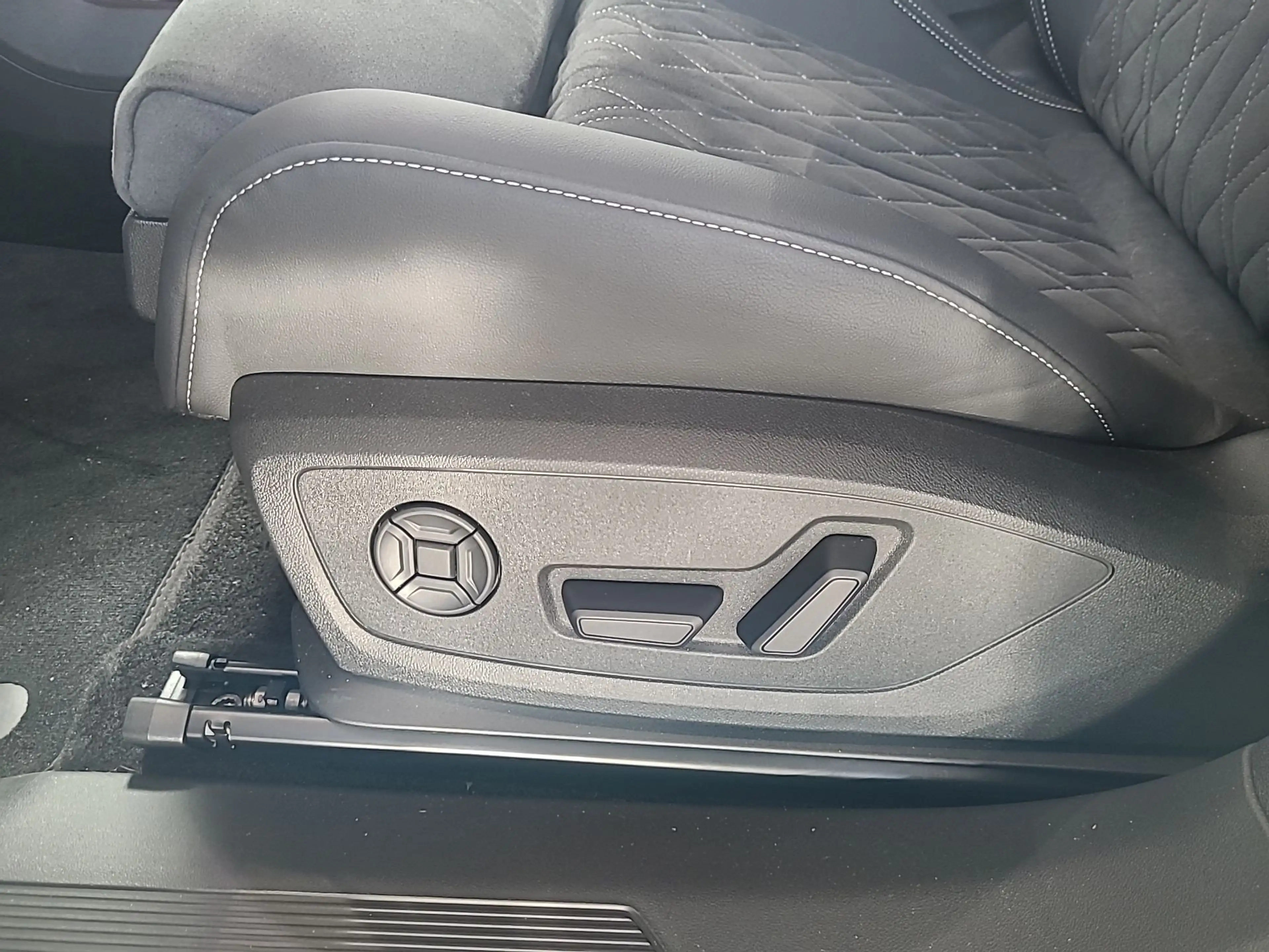 Audi Q4 e-tron Q4 Sportback e-tron Panoramadach*S-Line Exterieur* — photo 10