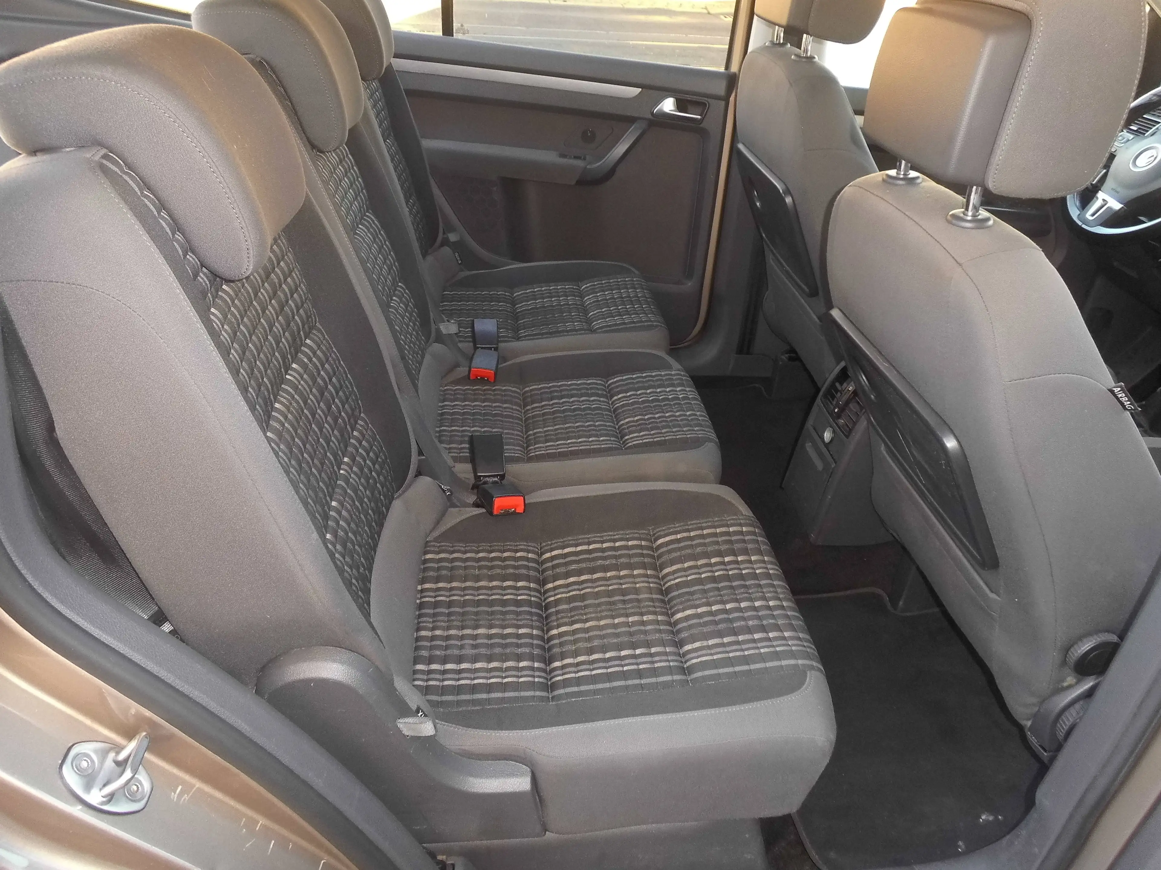 Volkswagen Cross Touran CrossTouran — photo 10