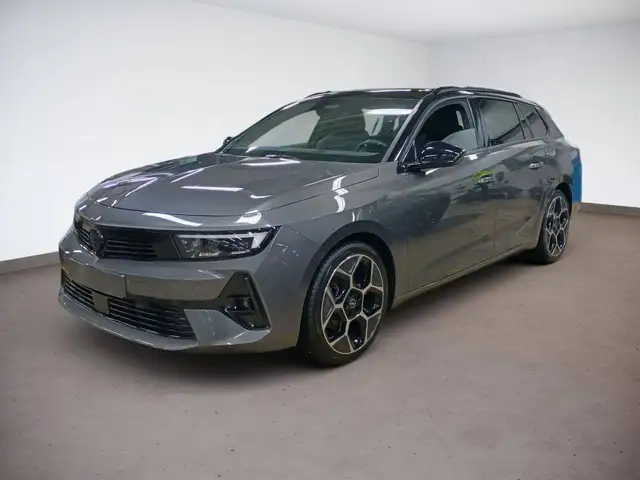 Opel Astra view 3