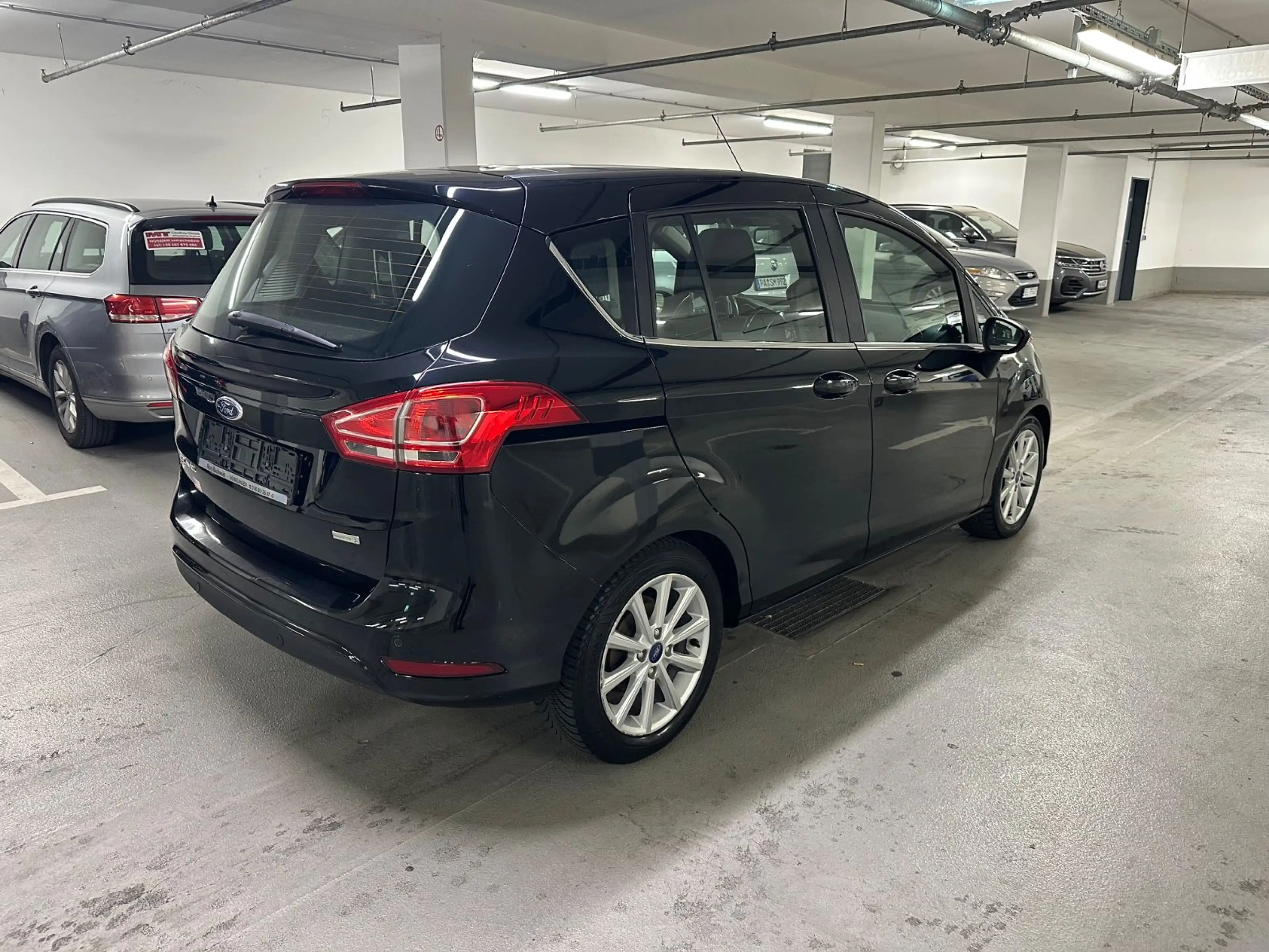 Ford B-Max B-MAX Titanium — photo 9
