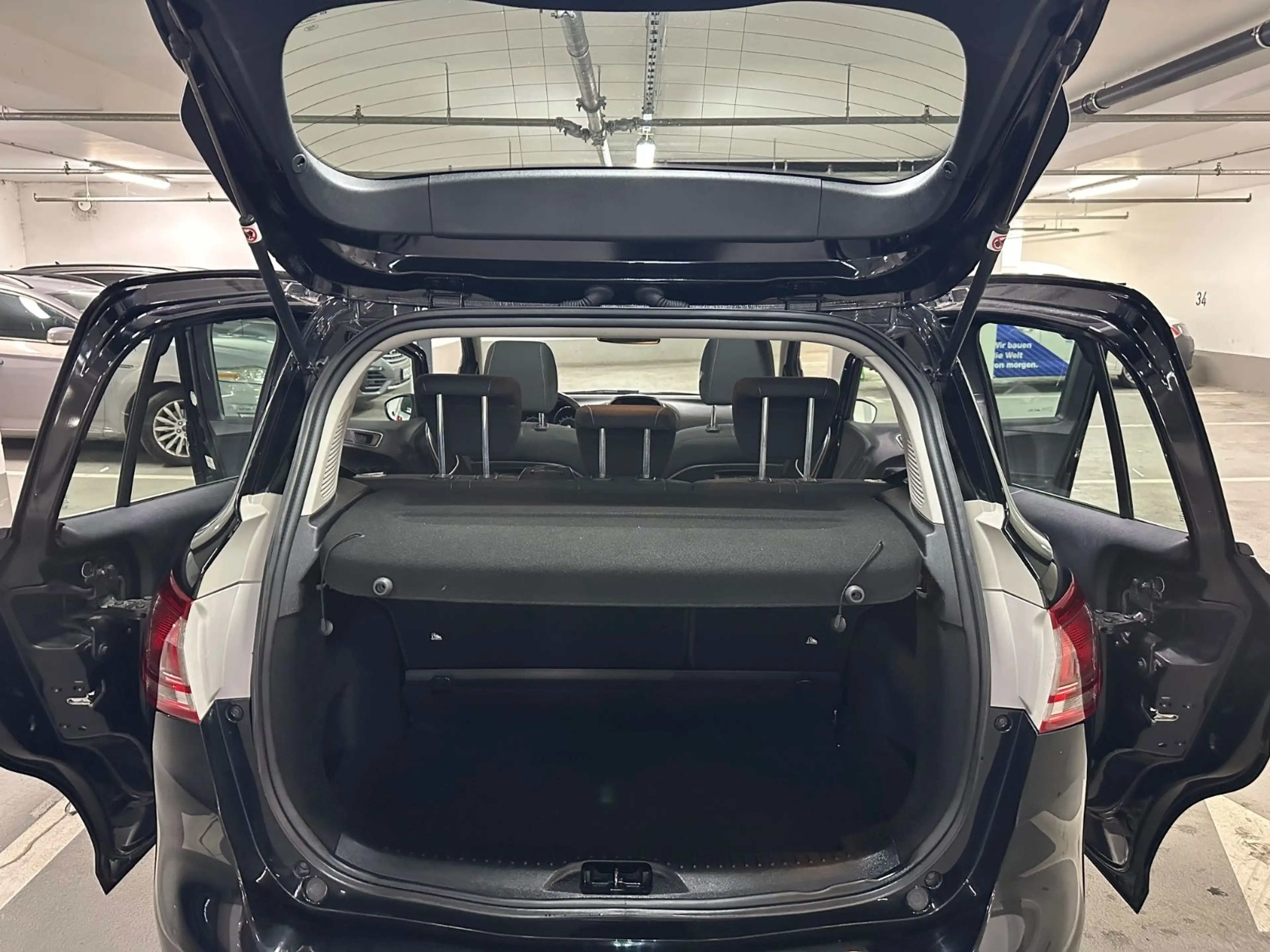 Ford B-Max B-MAX Titanium — photo 14