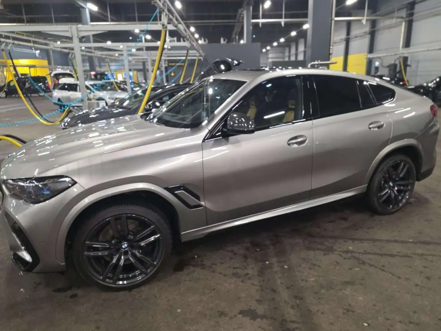 BMW X6 M X6 M Competition Grau - 1