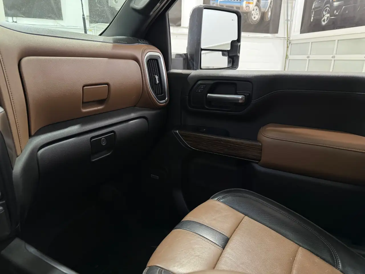 Chevrolet Silverado 2500 снимка Chevrolet Silverado 2500