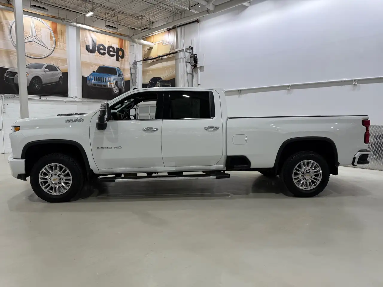 Chevrolet Silverado 2500 снимка Chevrolet Silverado 2500