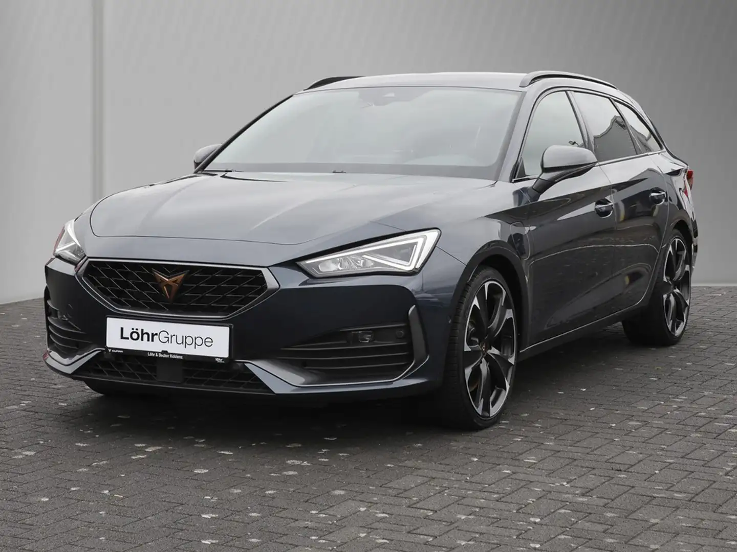 CUPRA Leon ST 1.4 TSI DSG e-Hybrid VZ Navi/RFK/LED Grau - 2