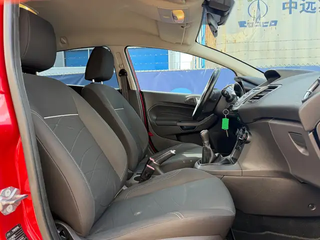 Ford Fiesta view 9
