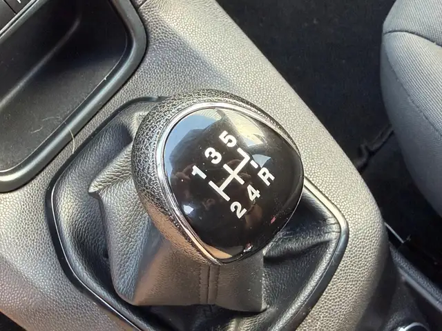 Ford Fiesta view 20