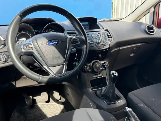 Ford Fiesta view 27