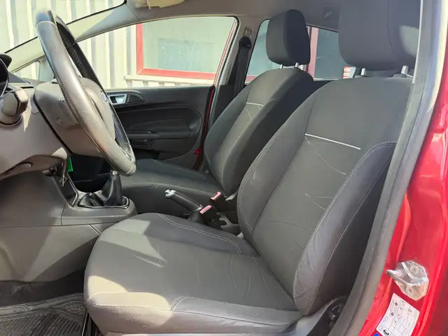 Ford Fiesta view 8