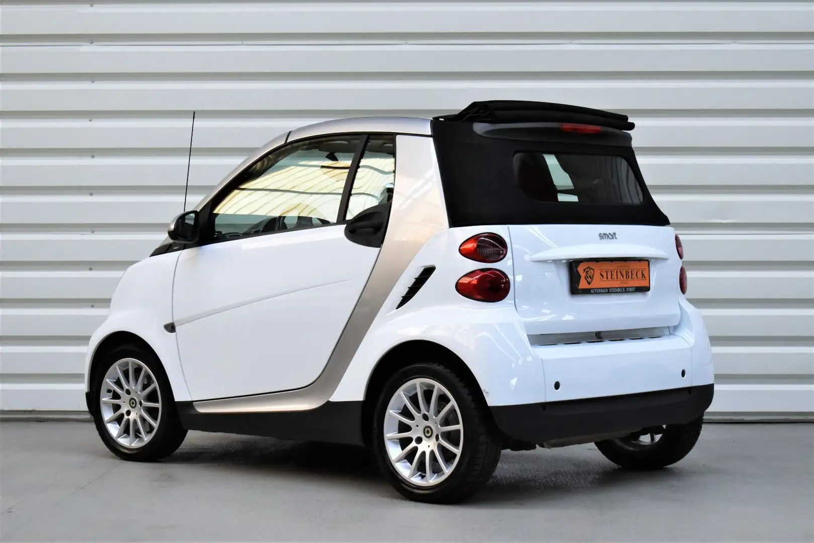 smart forTwo passsion Cabrio+ Klima+ Allwetter + ECO Bílá - 2