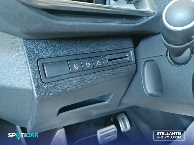 Peugeot 5008 view 15