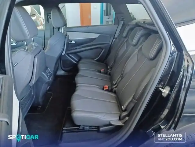 Peugeot 5008 view 10