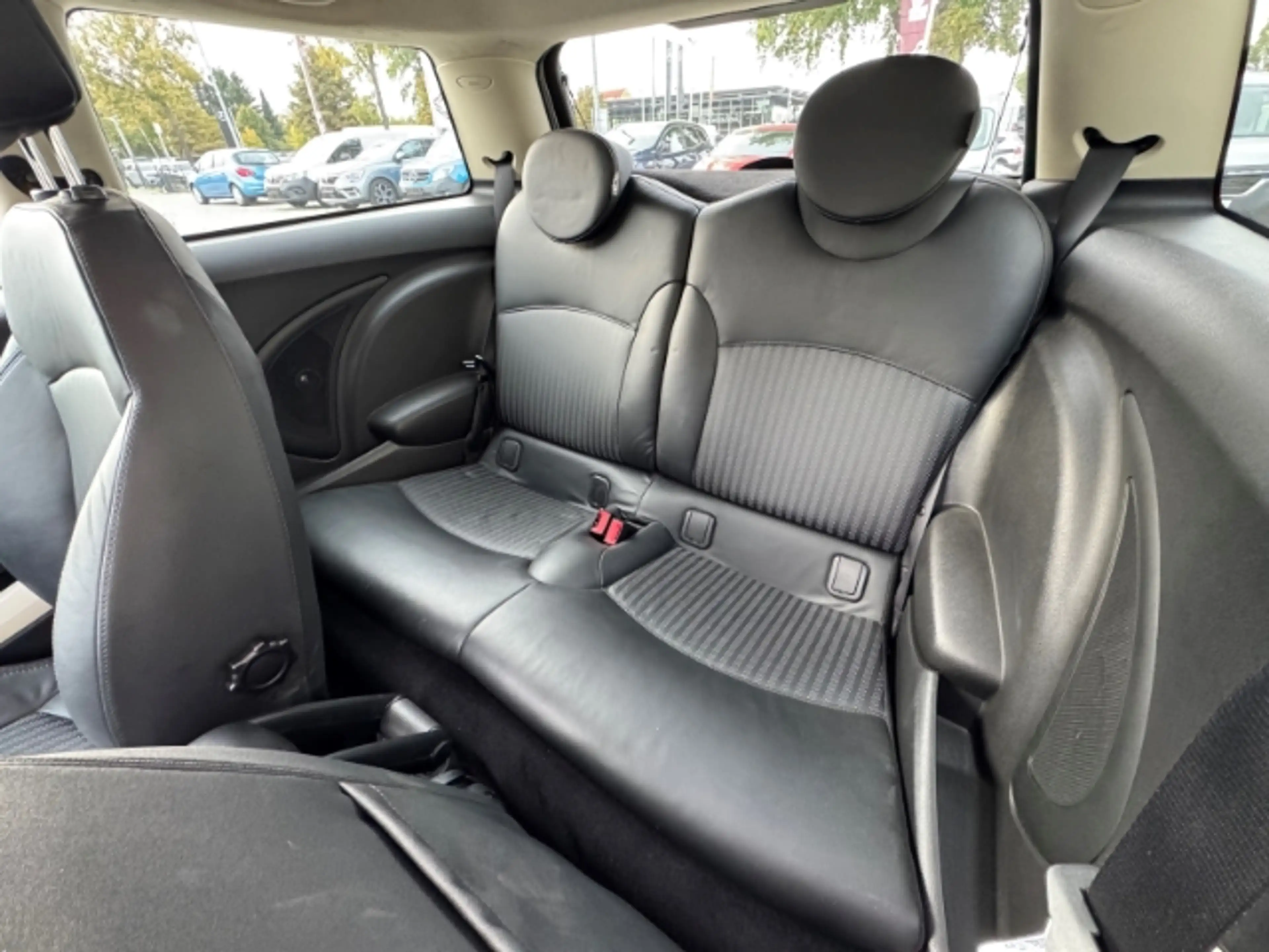 MINI Cooper S — photo 13