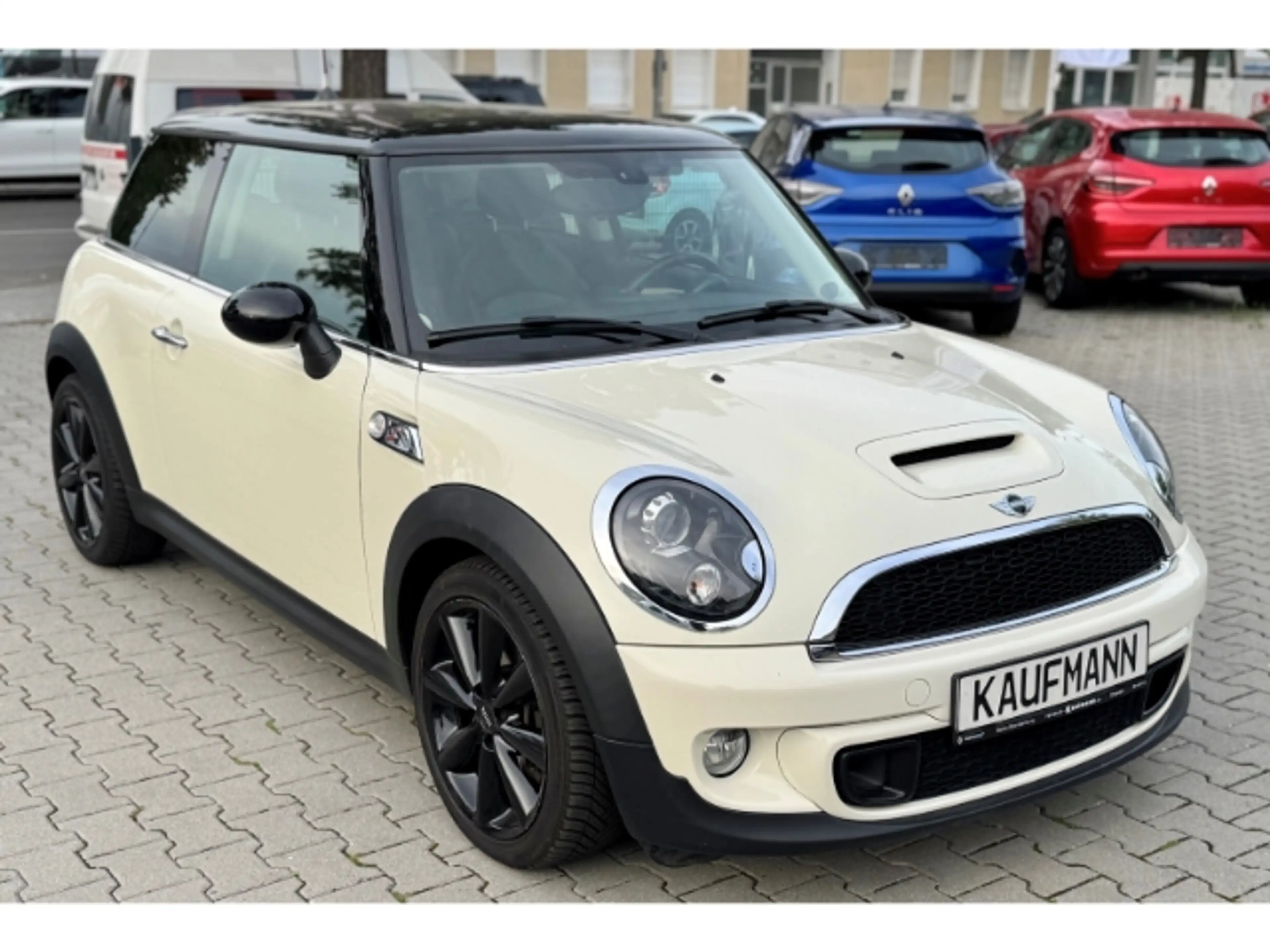 MINI Cooper S — photo 2