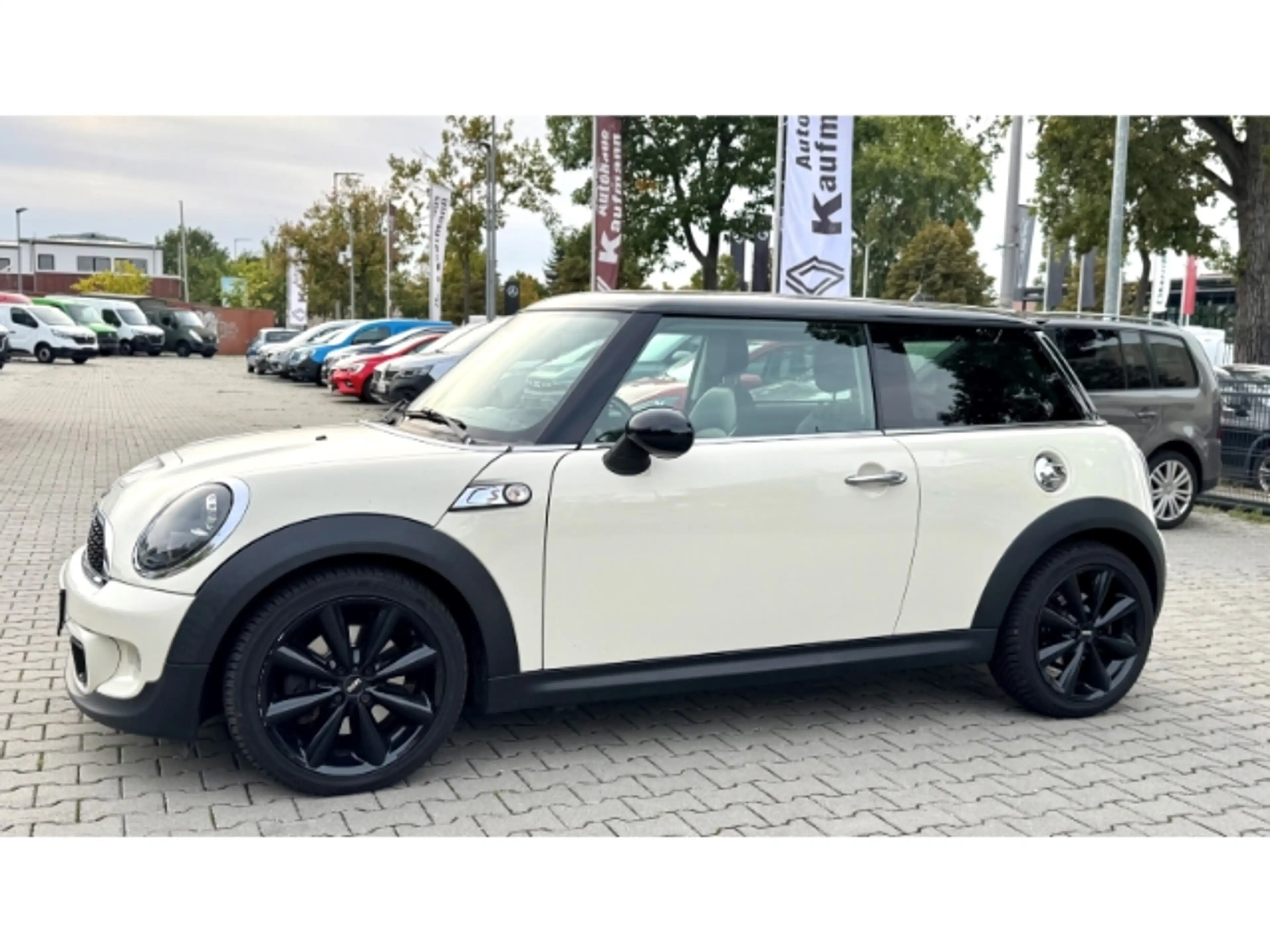 MINI Cooper S — photo 3