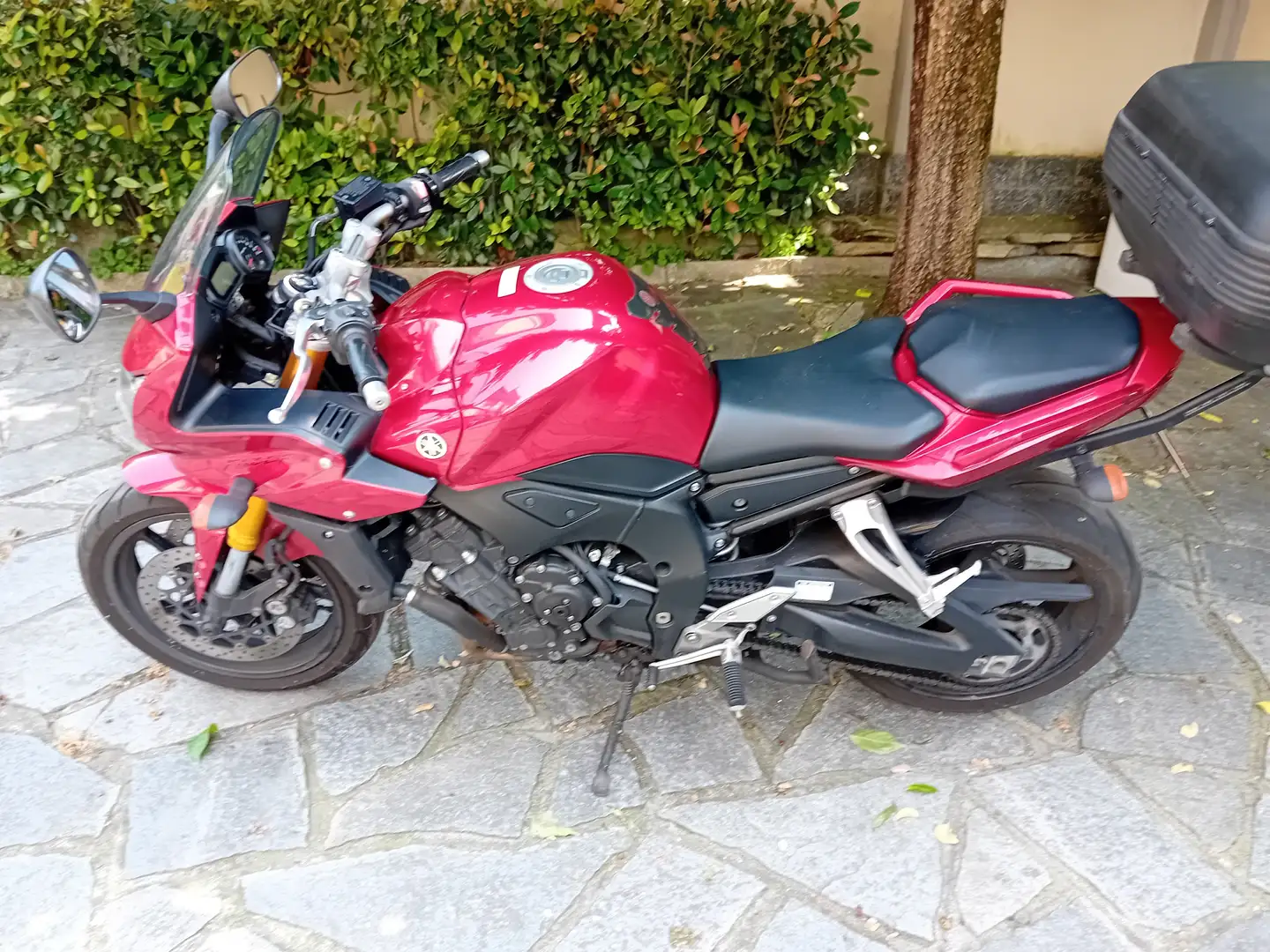 Yamaha FZ 1 Czerwony - 1