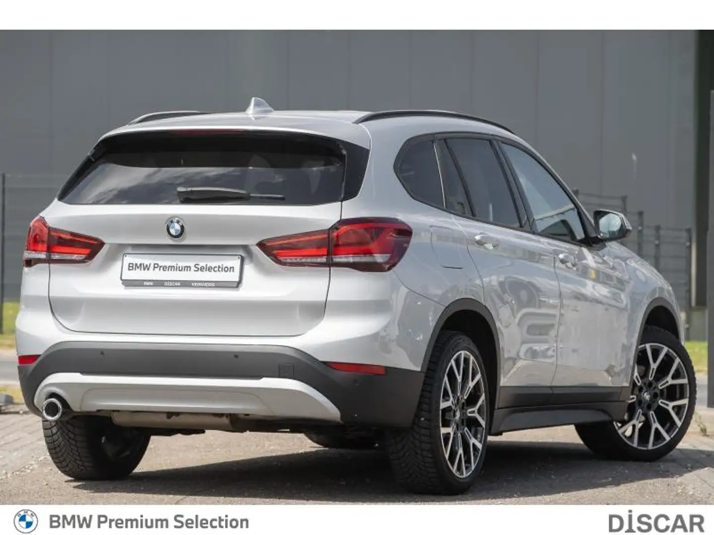 BMW X1 sDrive 16d BMW X1 sDrive 16d Grau - 2