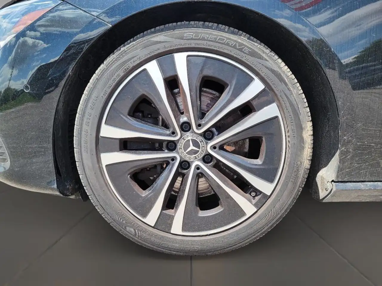 Mercedes-Benz CLA снимка Mercedes-Benz CLA