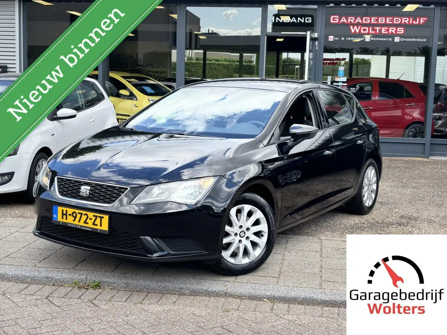 SEAT Leon 1.2 TSI Reference airco 5drs lmv nette auto Schwarz - 1