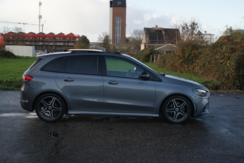 Mercedes-Benz B 180 | AMG Pakket| Pano | Night Pakket | Org NL | — photo 8